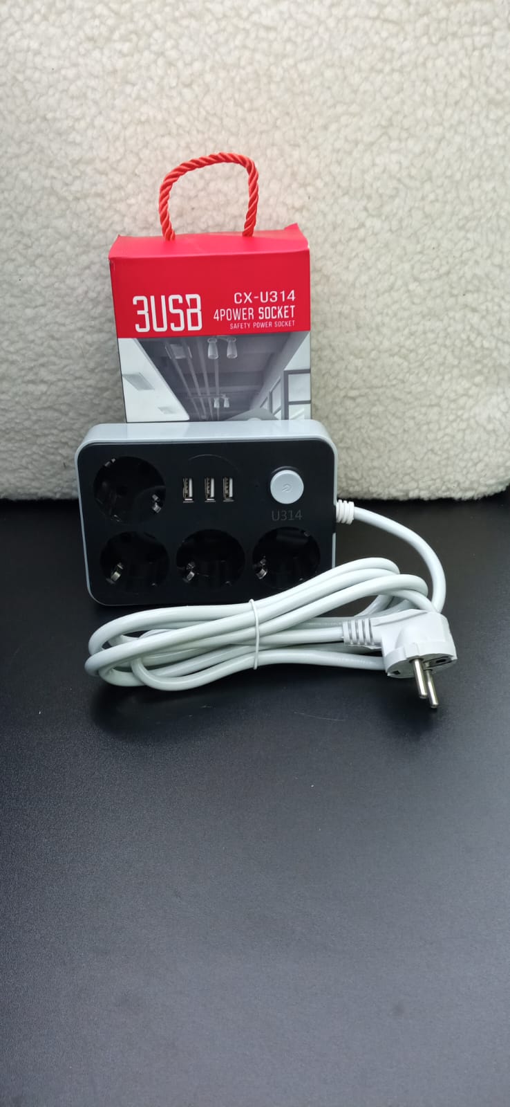 3USB XC-U314 4-es Elosztó – Több eszköz egyidejű töltése