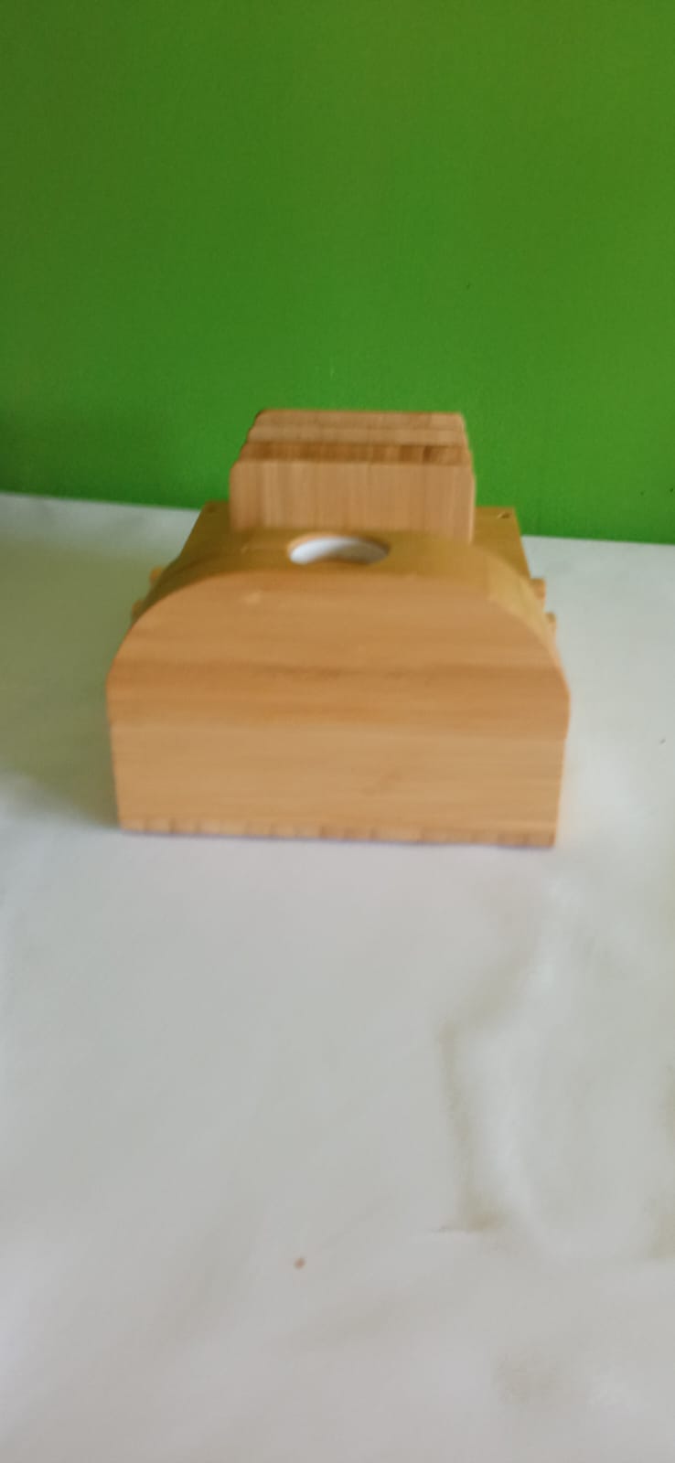 Töltőállomás több készülékhez Bamboo 50W 7 csatlakozóval - BYYA-6922