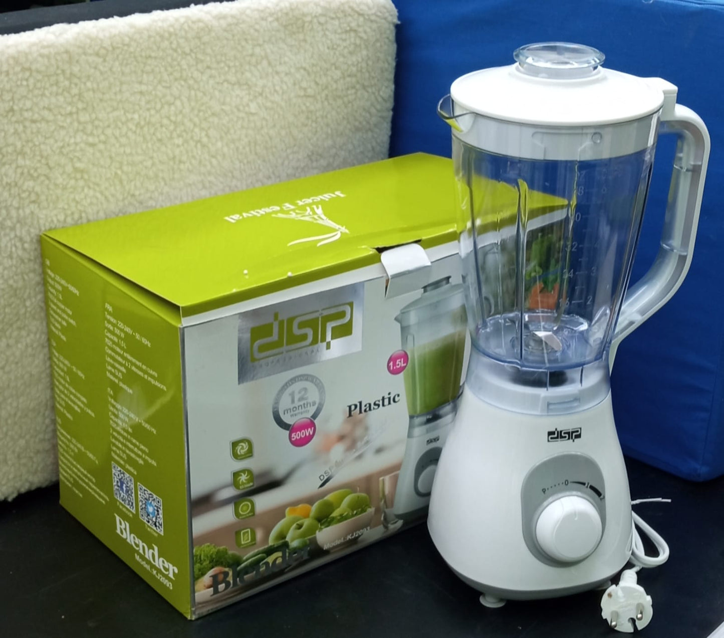 Turmixgép DSP KJ2093 – 1,5 literes üvegtartályos turmixgép, 500W teljesítménnyel és rozsdamentes acél pengékkel