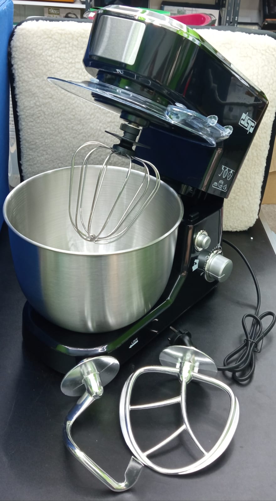 Turmixgép DSP KM3030 1,5 l – Erőteljes keverés smoothiekhoz és levesekhez